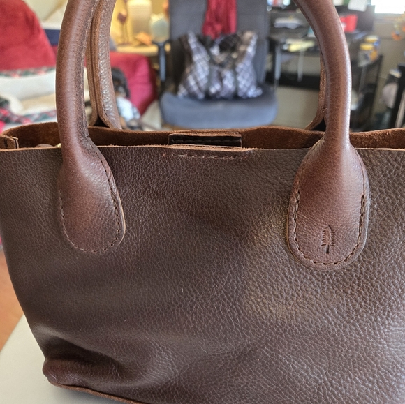 Portland Leather Raindrop Crossbody in Coldbrew (New) - Picture 1 of 3